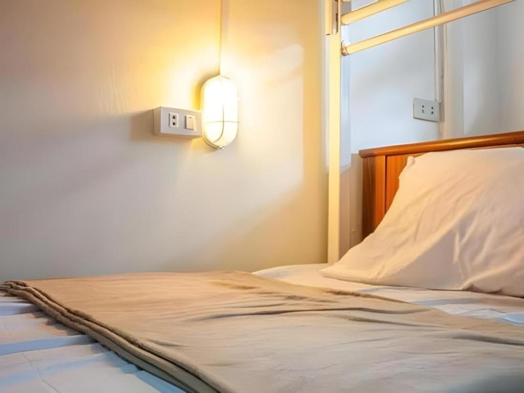 Kamin Bird Hostel Bangkok Eksteriør bilde